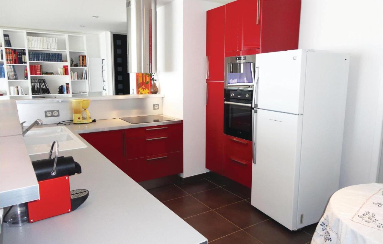 Awesome Apartment In Sauvian With Wifi Exterior photo